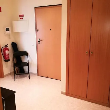 בית נופש One Bedroom At 600 M Away From The With View And Furnished Terrace פורטימאו