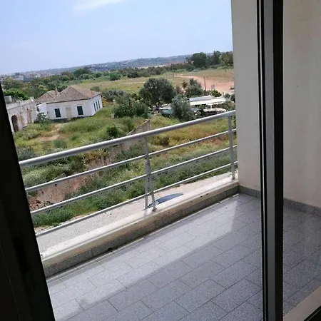 One Bedroom At 600 M Away From The With View And Furnished Terrace * Portimao