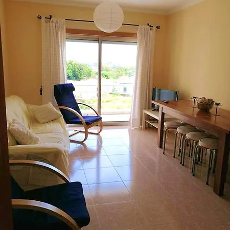 One Bedroom At 600 M Away From The With View And Furnished Terrace * Portimao